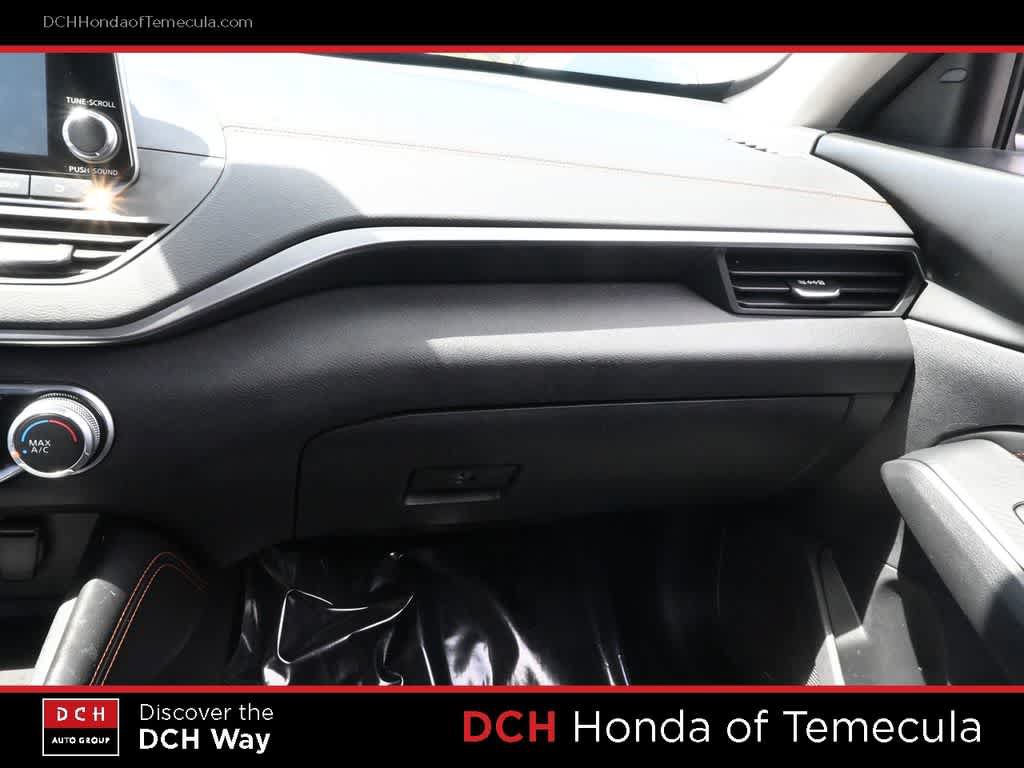 Used 2020 Nissan Altima 2.5 SR FWD image 14
