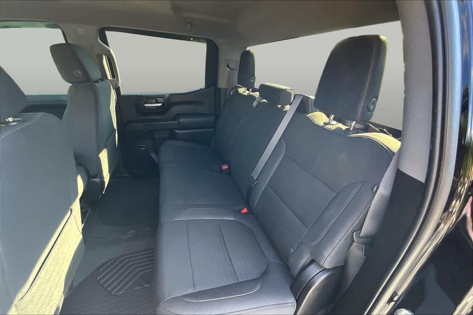 Used 2021 Chevrolet Silverado 1500 LT w/ Z71 Off-Road Package AWD/4WD image 36