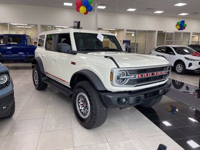 New 2026 Ford Bronco Outer Banks w/ Sasquatch Package