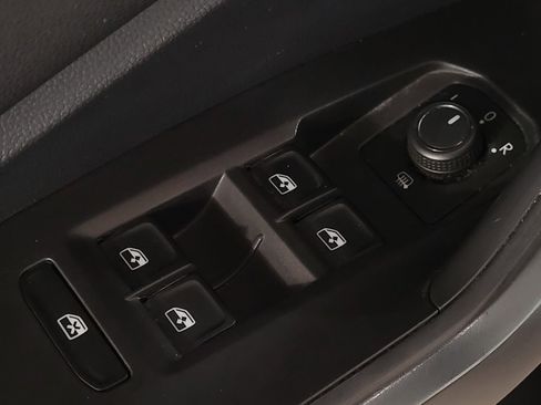 Used 2020 Volkswagen Jetta S FWD image 27