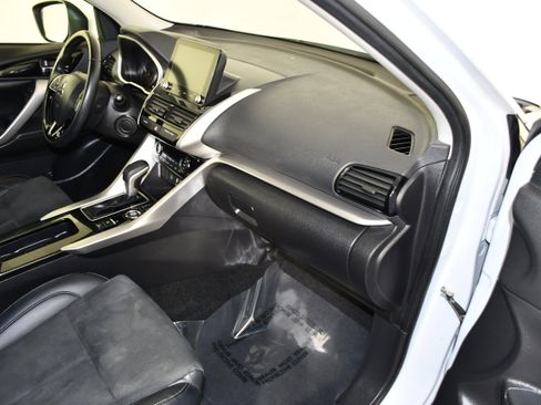 Used 2024 Mitsubishi Eclipse Cross SE AWD/4WD image 41