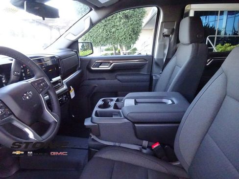 New 2026 Chevrolet Silverado 1500 RST w/ Z71 Off-Road Package AWD/4WD image 14