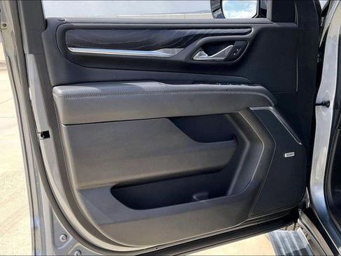 Used 2021 GMC Yukon Denali w/ Denali Premium Package image 27