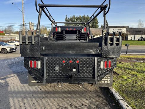 Used 2018 RAM 2500 Tradesman w/ Chrome Appearance Group image 10