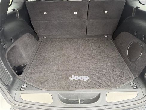 Used 2018 Jeep Grand Cherokee Summit image 25