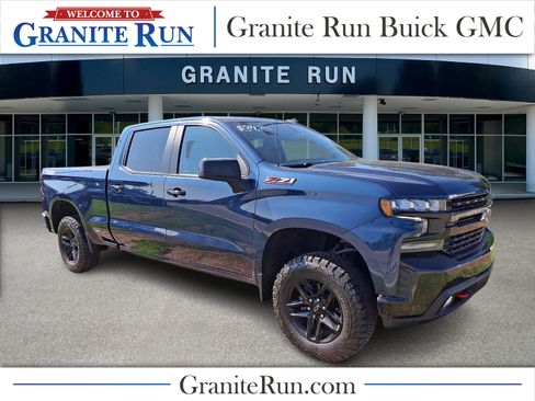 Used 2021 Chevrolet Silverado 1500 LT Trail Boss w/ Convenience Package II AWD/4WD image 1