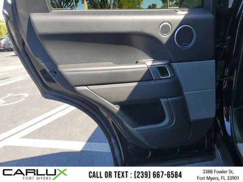 Used 2020 Land Rover Range Rover Sport HSE image 17