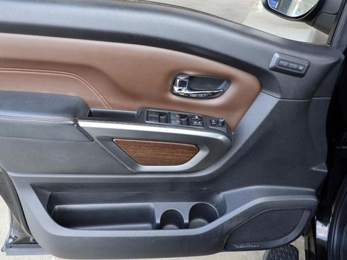 Used 2018 Nissan Titan Platinum Reserve w/ Platinum Utility Package image 38