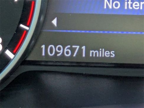 Used 2018 Nissan Murano SL w/ Moonroof Package image 34