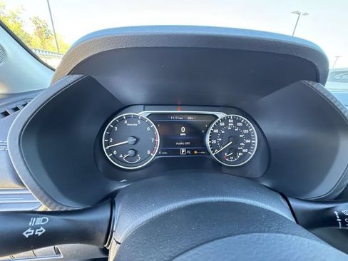 Certified 2025 Nissan Sentra SV w/ Trunk Package FWD image 15