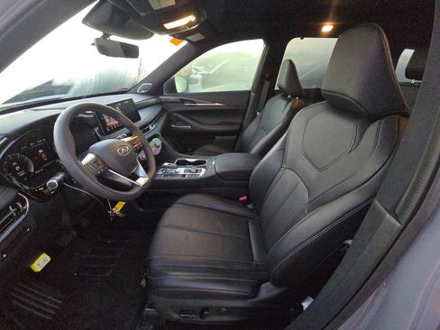 Used 2025 INFINITI QX60 Luxe w/ Black Edition image 8