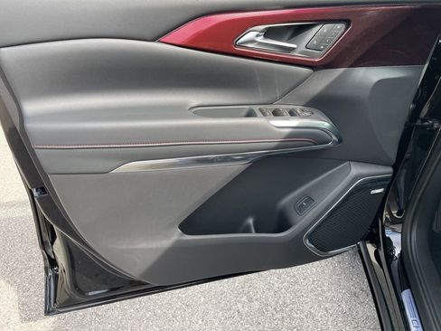 New 2026 Chevrolet Traverse RS w/ LPO, Floor Liner Package image 5