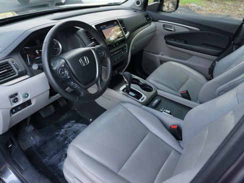 Used 2017 Honda Ridgeline RTL-T image 25