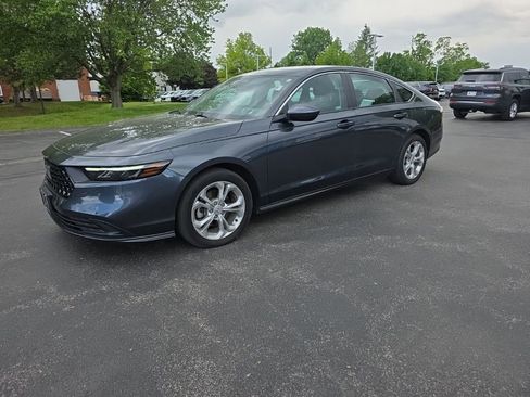 Certified 2023 Honda Accord LX image 3