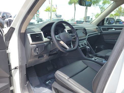 Used 2023 Volkswagen Atlas SE FWD image 9