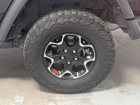Used 2023 Jeep Wrangler Unlimited Rubicon 4xe AWD/4WD image 27
