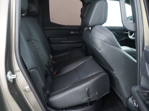 Used 2024 Toyota Tacoma TRD Off-Road image 16