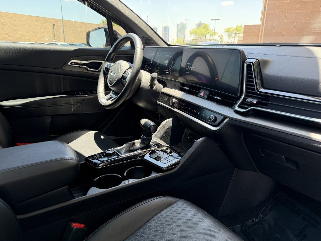 Used 2025 Kia Sportage X-Line w/ Premium Package AWD/4WD image 39