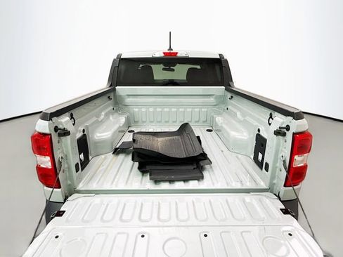 Used 2024 Ford Maverick XLT image 23