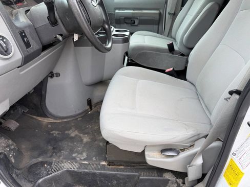 Used 2012 Ford E-150 and Econoline 150 w/ Commercial Cargo Van Pkg image 14