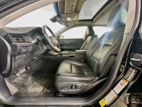 Used 2016 Lexus ES 350 w/ Luxury Package w/Wood Trim FWD image 13