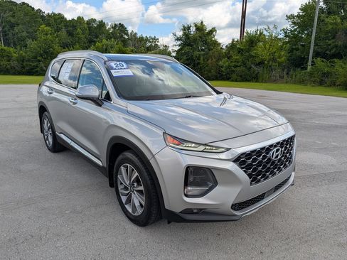 Used 2020 Hyundai Santa Fe SEL w/ Convenience + Premium Package FWD image 2