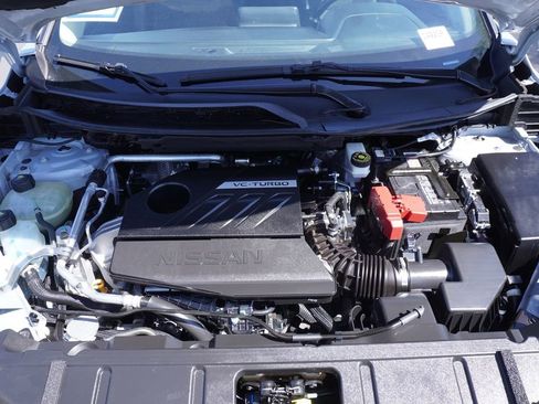 Certified 2025 Nissan Rogue SV image 7