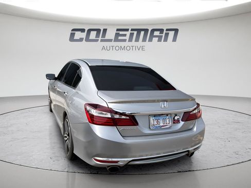Used 2017 Honda Accord Sport image 3