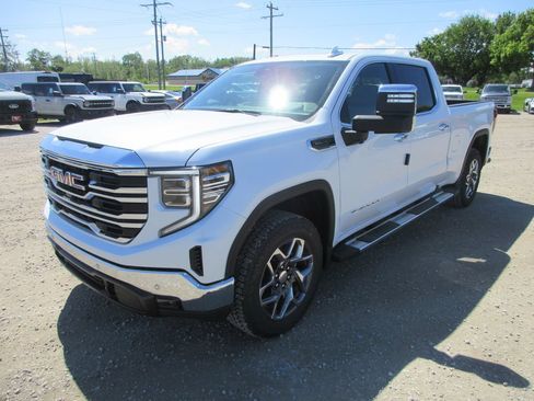 New 2026 GMC Sierra 1500 SLT w/ SLT Premium Plus Package AWD/4WD image 12