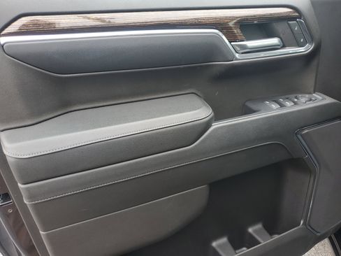 Used 2024 GMC Sierra 1500 SLE image 18