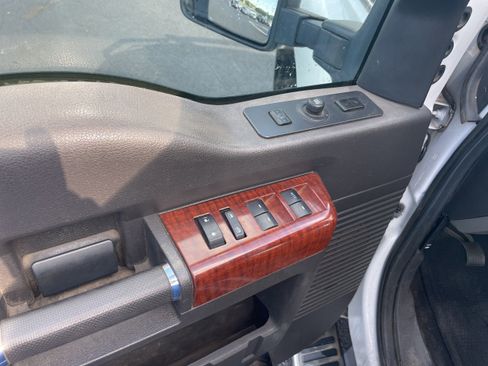 Used 2011 Ford F450 King Ranch w/ King Ranch w/Chrome Pkg image 10