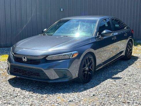 Used 2022 Honda Civic Sport image 1