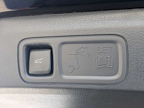 Used 2022 Ford Expedition XLT AWD/4WD image 13
