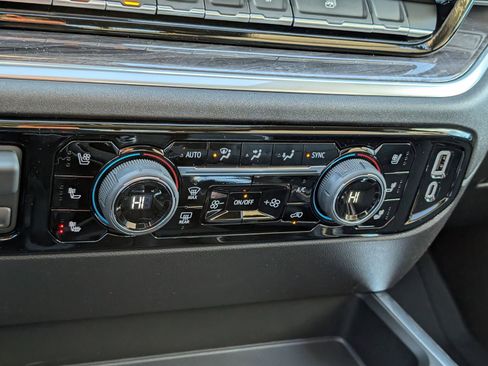 New 2026 Chevrolet Silverado 1500 LTZ w/ LTZ Premium Package image 25