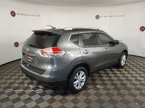 Used 2015 Nissan Rogue SV FWD image 5