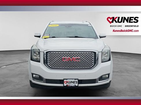 Used 2016 GMC Yukon XL Denali w/ Open Road Package AWD/4WD image 4
