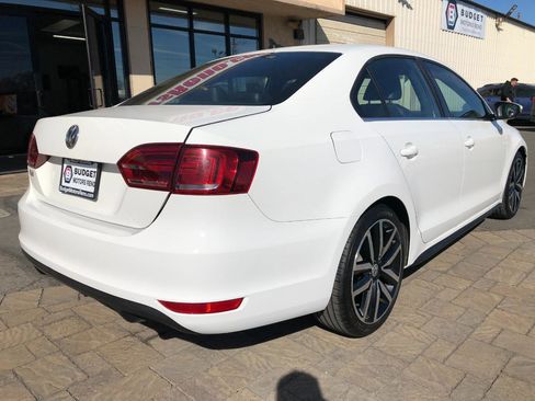 Used 2013 Volkswagen Jetta GLI Autobahn image 2