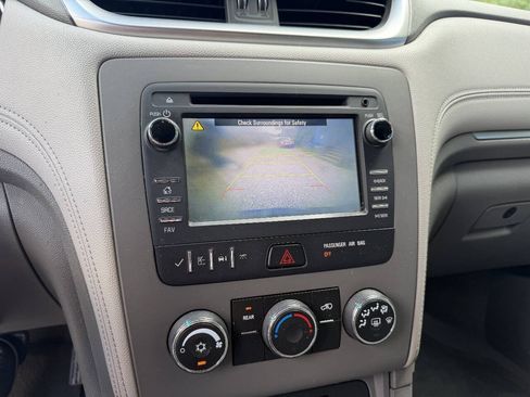 Used 2015 Chevrolet Traverse LS AWD/4WD image 20