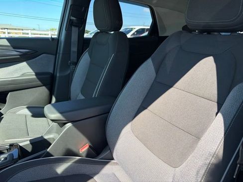 Used 2024 Chevrolet TrailBlazer LT w/ Driver Confidence Package AWD/4WD image 13