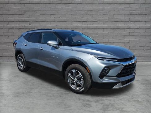 Used 2024 Chevrolet Blazer LT w/ Convenience Package FWD image 8