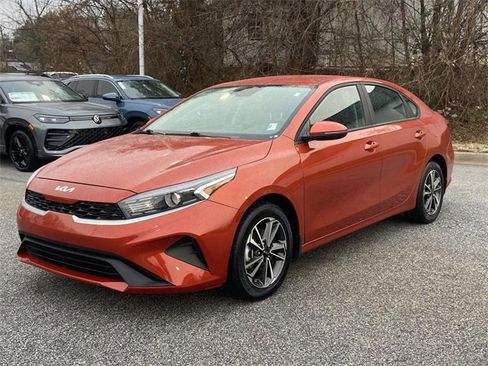 Used 2023 Kia Forte LXS w/ LXS Technology Package image 7