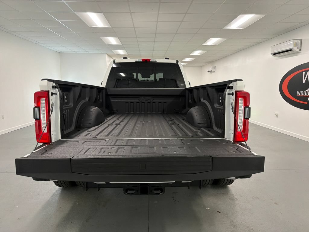 Used 2026 Ford F350 Lariat w/ Lariat Ultimate Package AWD/4WD image 7