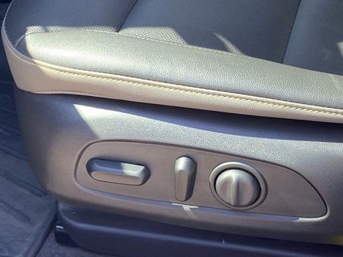 Used 2024 Chevrolet Trax ACTIV w/ Driver Confidence Package image 28