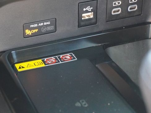 Used 2025 Toyota Camry LE FWD image 24