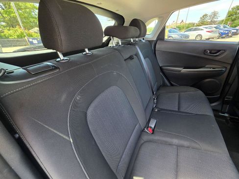 Used 2023 Hyundai Kona SEL AWD/4WD image 30