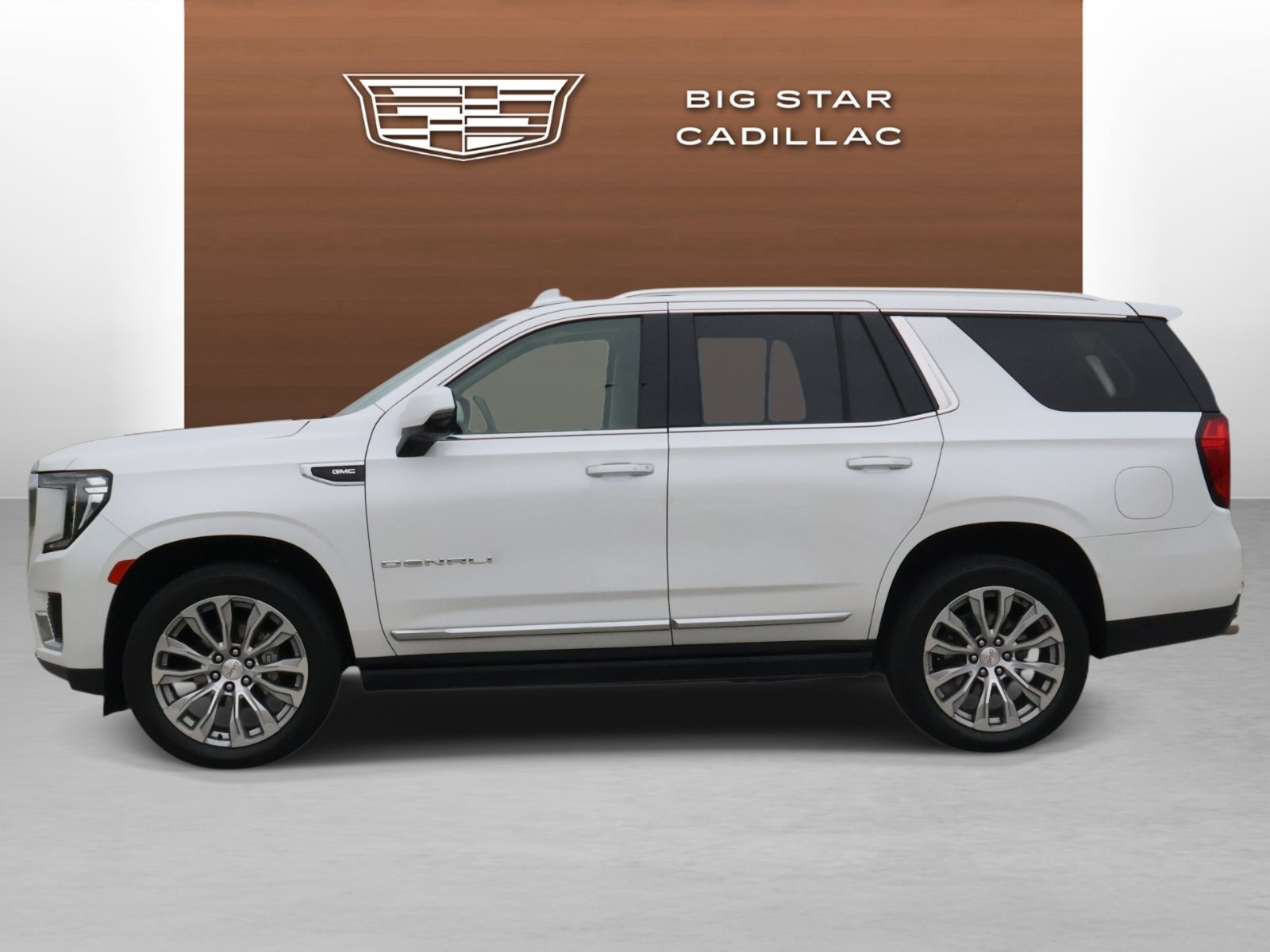 Used 2023 GMC Yukon Denali w/ Max Trailering Package RWD image 2