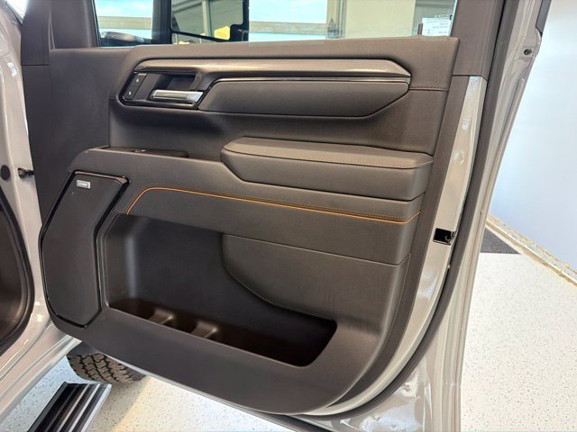 Used 2025 GMC Sierra 2500 AT4 w/ AT4 Premium Plus Package AWD/4WD image 47