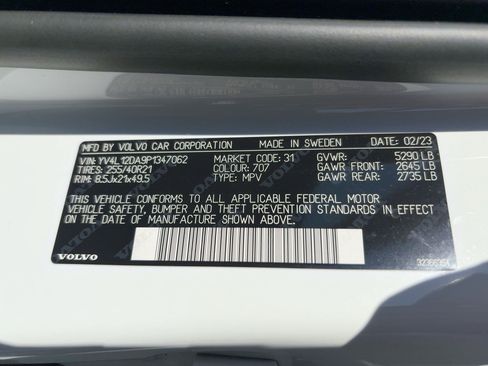 Used 2023 Volvo XC60 B5 Ultimate w/ Protection Package Premier image 21