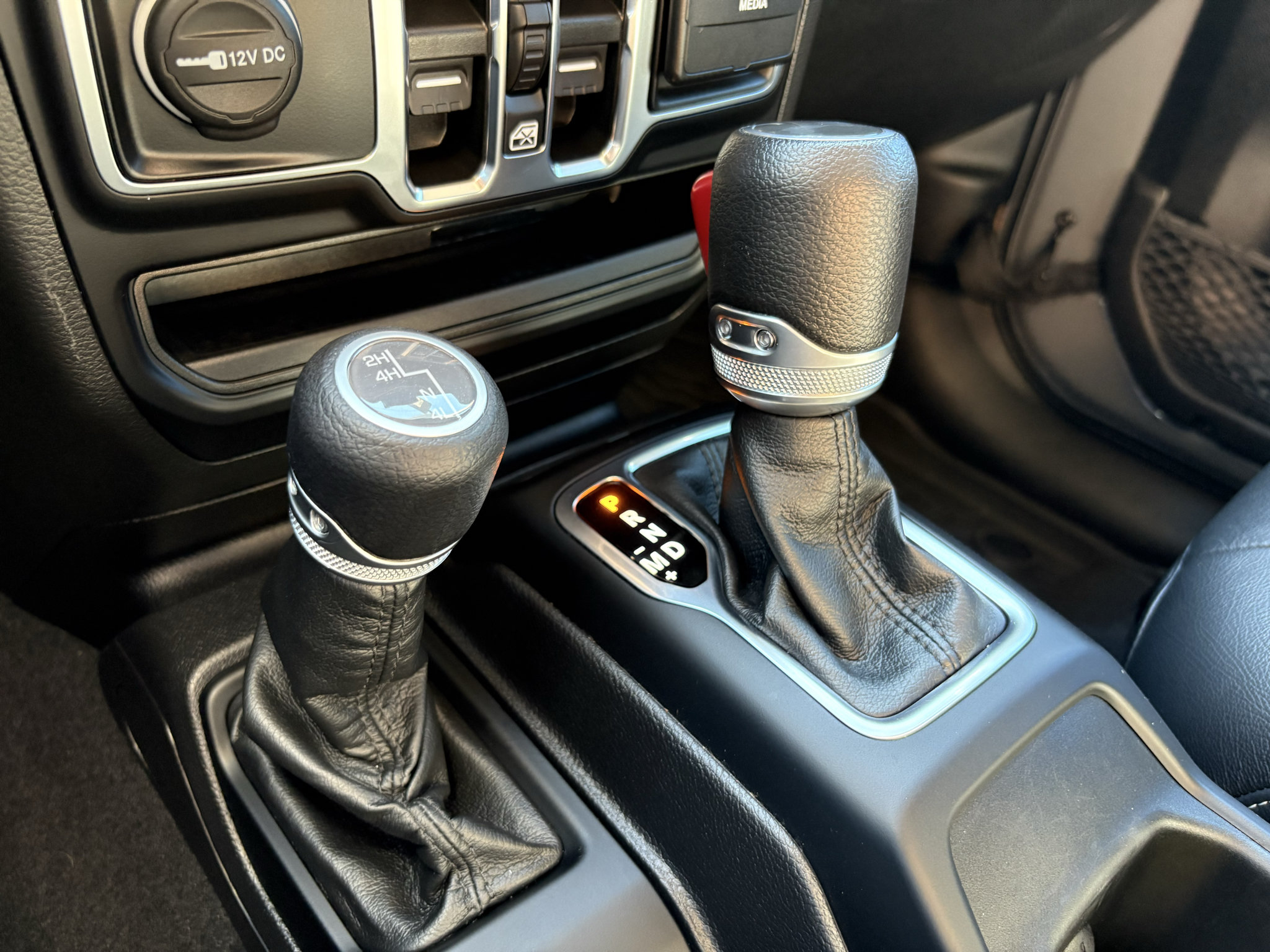 Used 2023 Jeep Wrangler Unlimited Sport AWD/4WD image 31