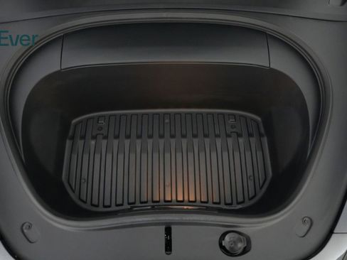 Used 2024 Tesla Model 3 Long Range image 25